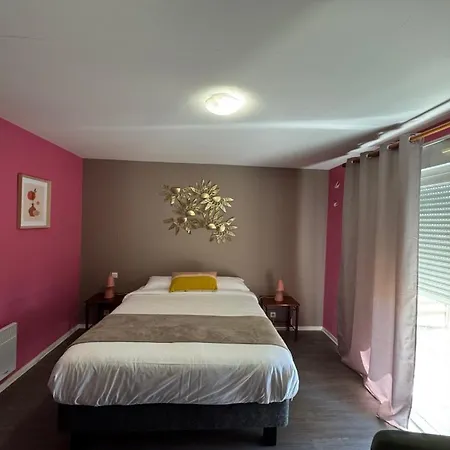 Logis La Bergerie 3 Etoiles Restaurant Savoureux 3*