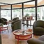 Hotel Logis La Bergerie 3 Etoiles Restaurant Savoureux Saint-Pierre-Lafeuille