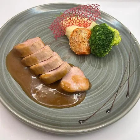 Logis La Bergerie 3 étoiles Restaurant Savoureux Hotel 3*