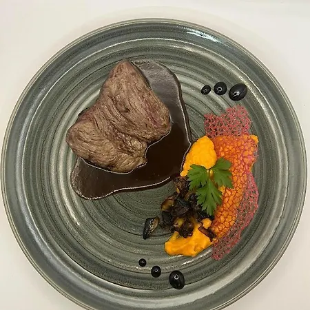 Logis La Bergerie 3 étoiles Restaurant Savoureux 3*
