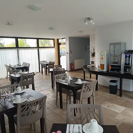 Logis La Bergerie 3 Etoiles Restaurant Savoureux 酒店 圣皮尔拉菲