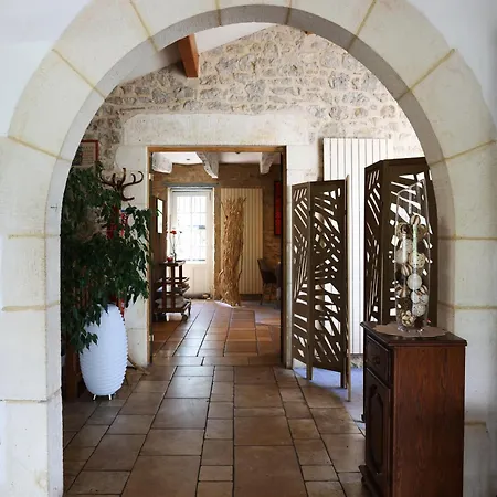 Hotel Logis La Bergerie 3 Etoiles Restaurant Savoureux Saint-Pierre-Lafeuille