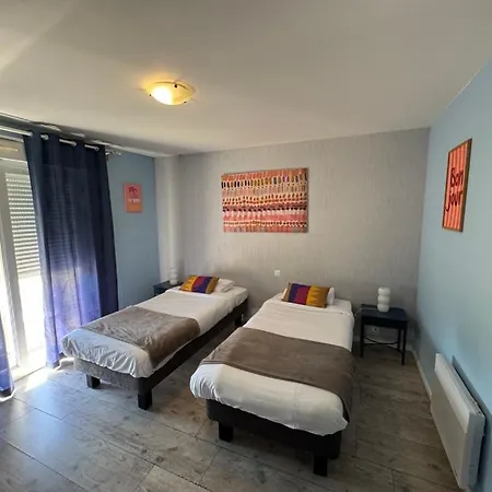 Logis La Bergerie 3 Etoiles Restaurant Savoureux 3* Saint-Pierre-Lafeuille