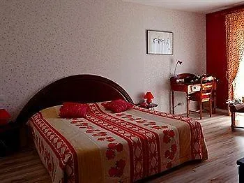 Logis La Bergerie 3 Etoiles Restaurant Savoureux 3* 圣皮尔拉菲