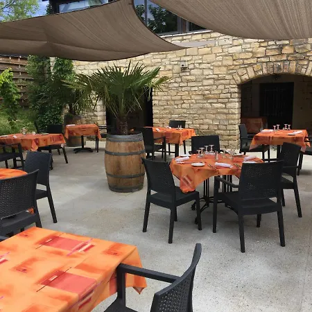 Logis La Bergerie 3 étoiles Restaurant Savoureux 3* Saint-Pierre-Lafeuille