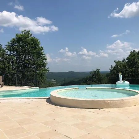 Logis La Bergerie 3 Etoiles Restaurant Savoureux Hotel Saint-Pierre-Lafeuille