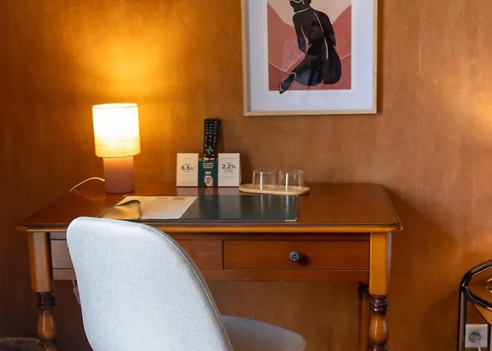 Logis La Bergerie 3 Etoiles Restaurant Savoureux 3* Saint-Pierre-Lafeuille